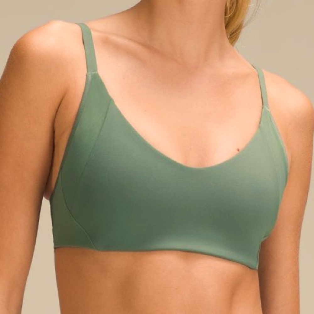 Lululemon Everlux Train bra